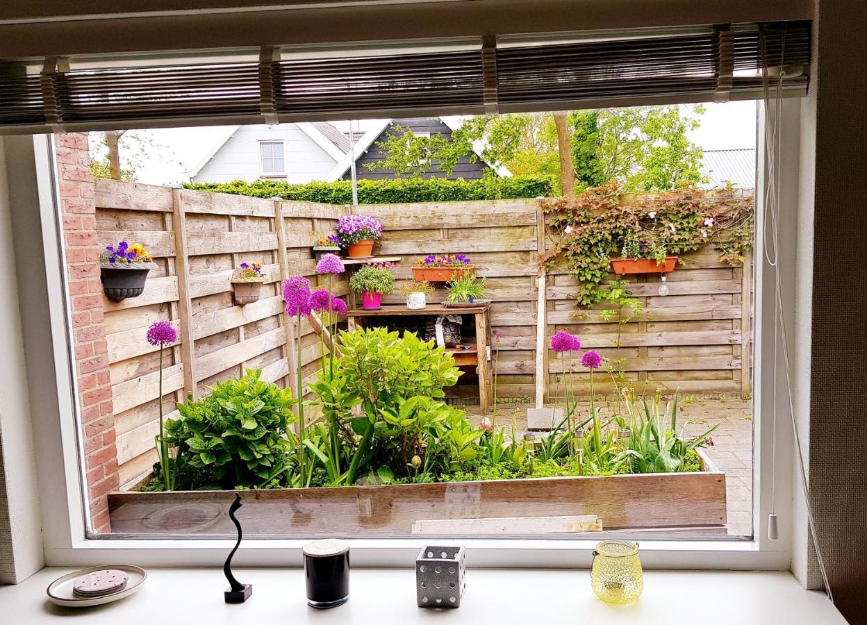 Solstice, Quiet Cottage In Bruinisse, Zeeland Exterior photo